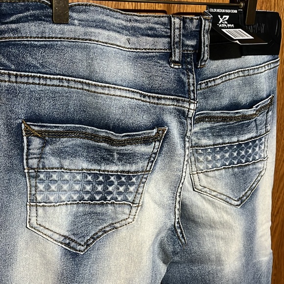 X-Ray - Picture 6 of 7